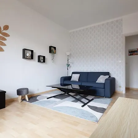 Le Mistral ~ Cite De ~ Hypercentre