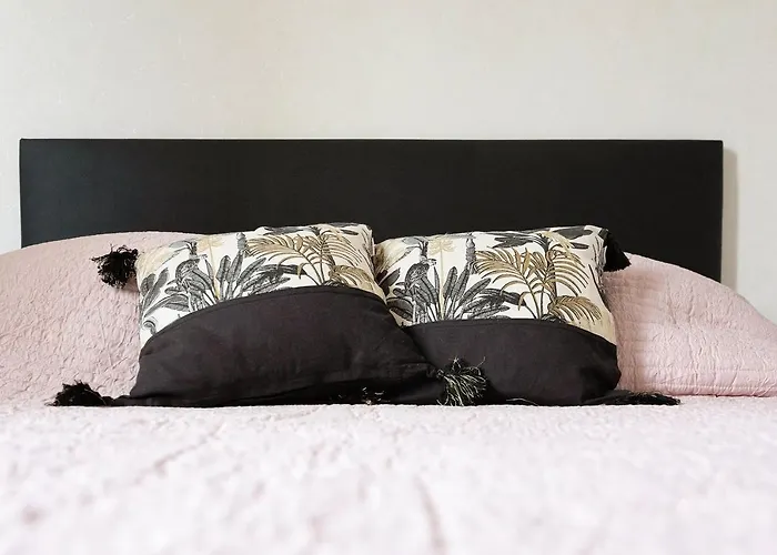 Le Mistral ~ Cite De ~ Hypercentre Carcassonne